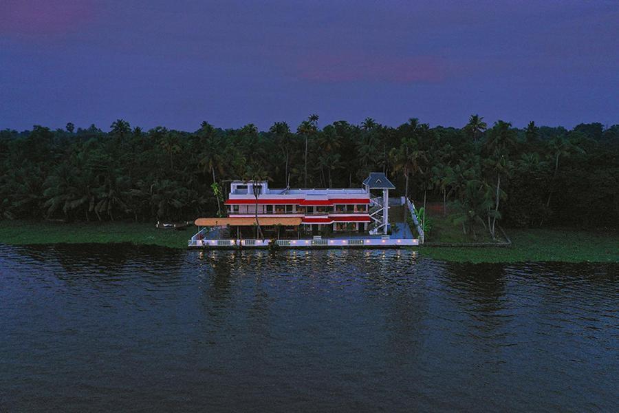 Vembanad Village Backwater Resort Alappuzha Εξωτερικό φωτογραφία